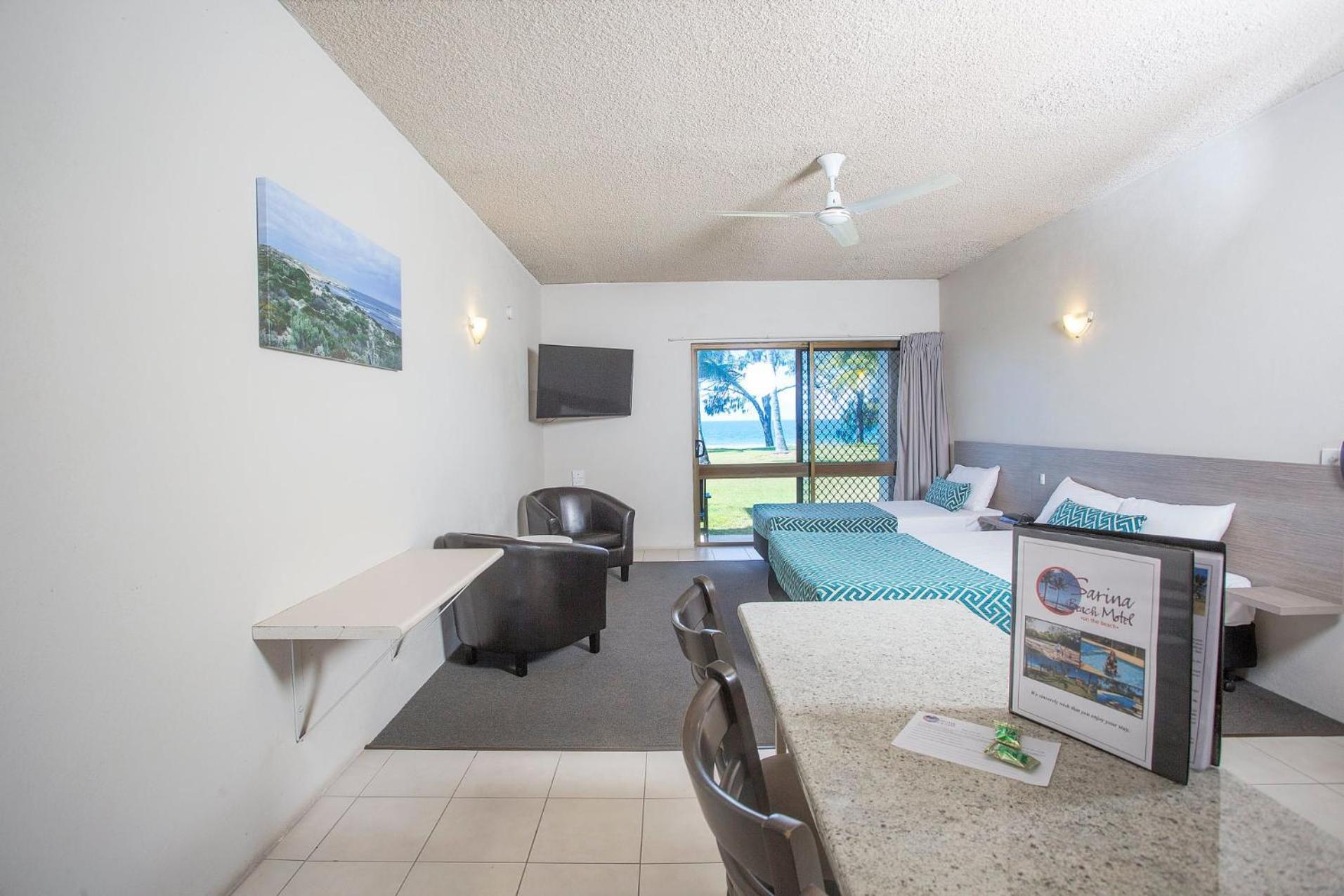 Sarina Beach Motel Grasstree Beach Екстер'єр фото