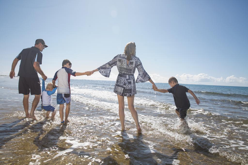 Sarina Beach Motel Grasstree Beach Екстер'єр фото